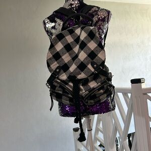 Roxy backpack has been worn  length 12” width 51/2 or 6 Height 17”